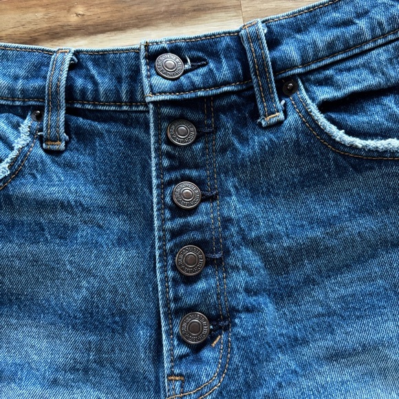 A&F High Rise Mom‎ Shorts - Picture 5 of 9